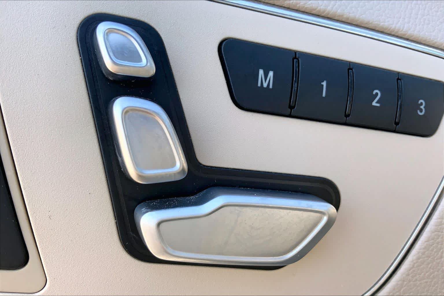Used 2014 Mercedes-Benz E 350 Sedan image 34