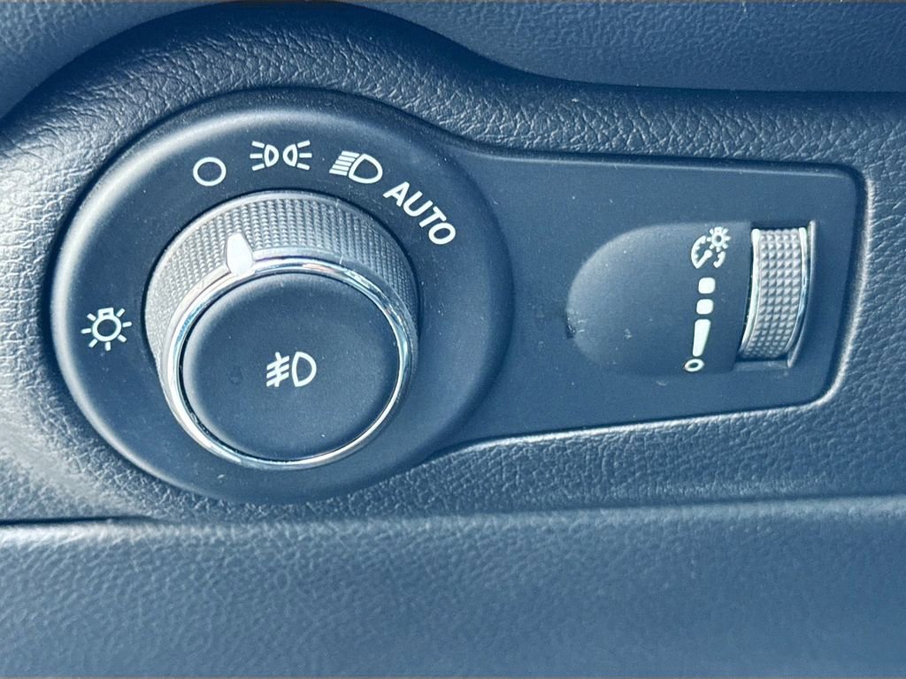 Used 2022 Dodge Durango GT image 12