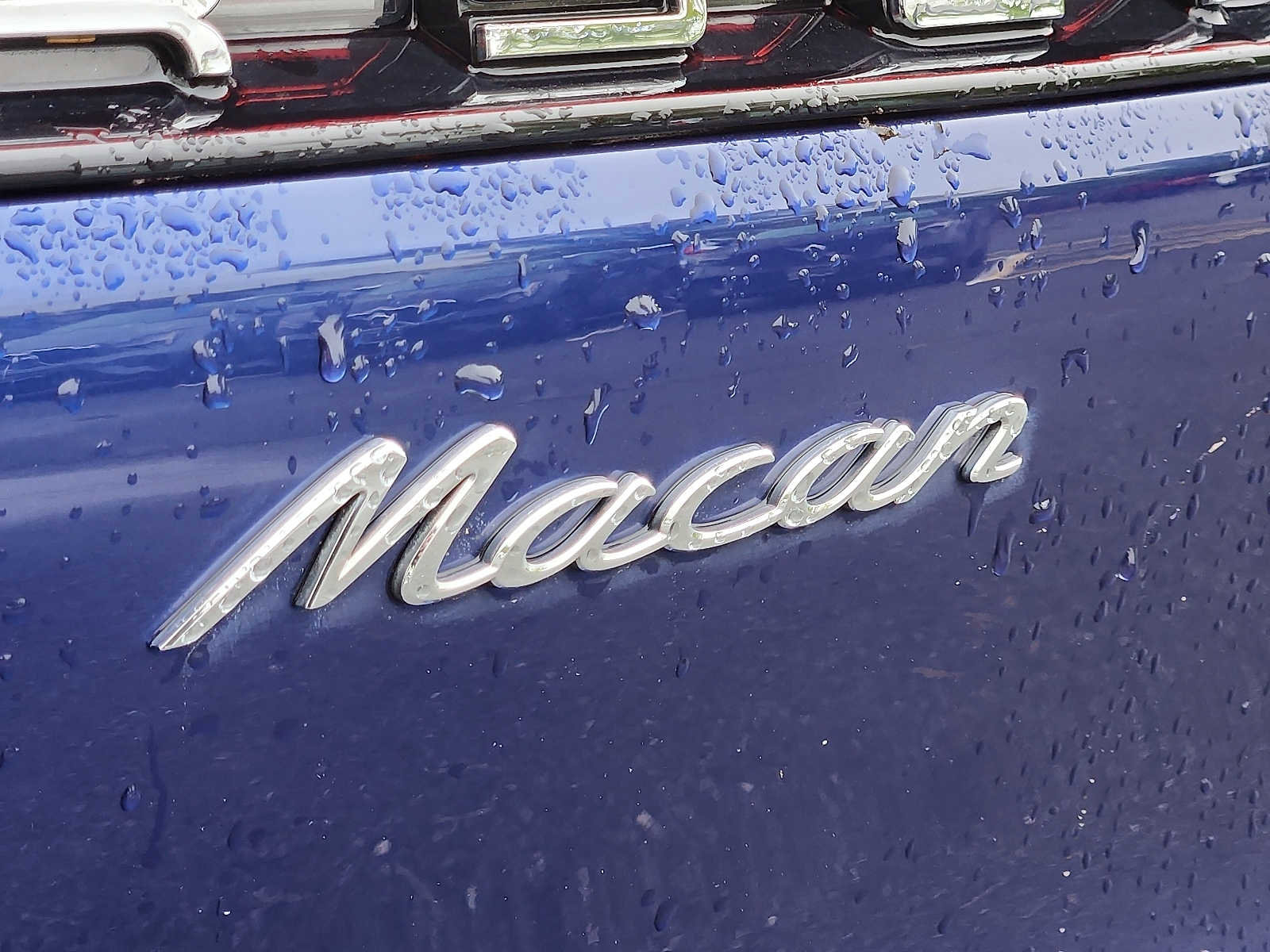 Used 2023 Porsche Macan AWD/4WD image 27
