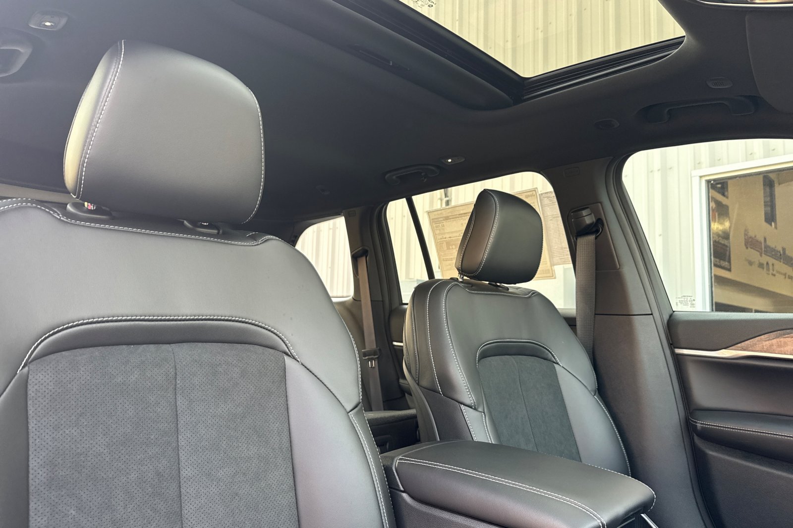 New 2026 Jeep Grand Cherokee Altitude AWD/4WD image 17