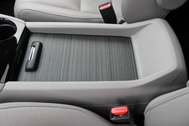 Used 2017 Honda Pilot Touring image 25