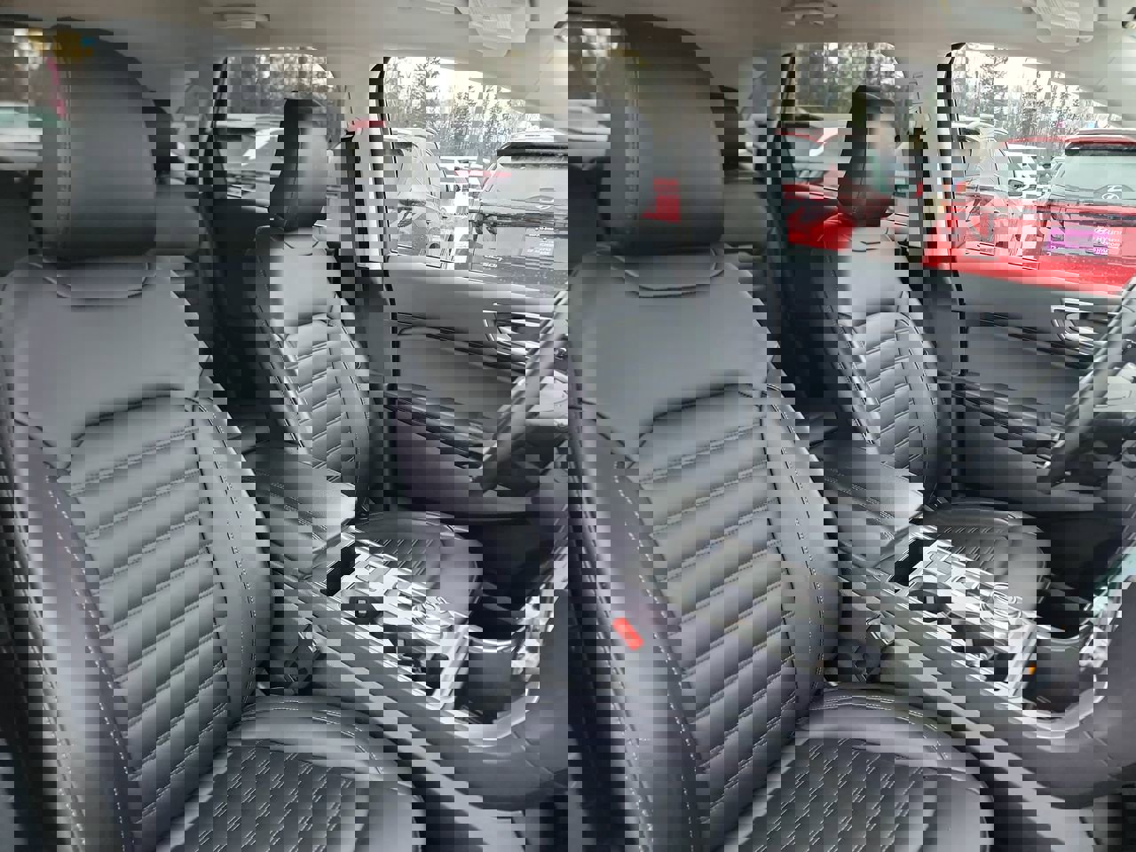 Used 2024 Ford Edge SEL w/ Convenience Package image 19