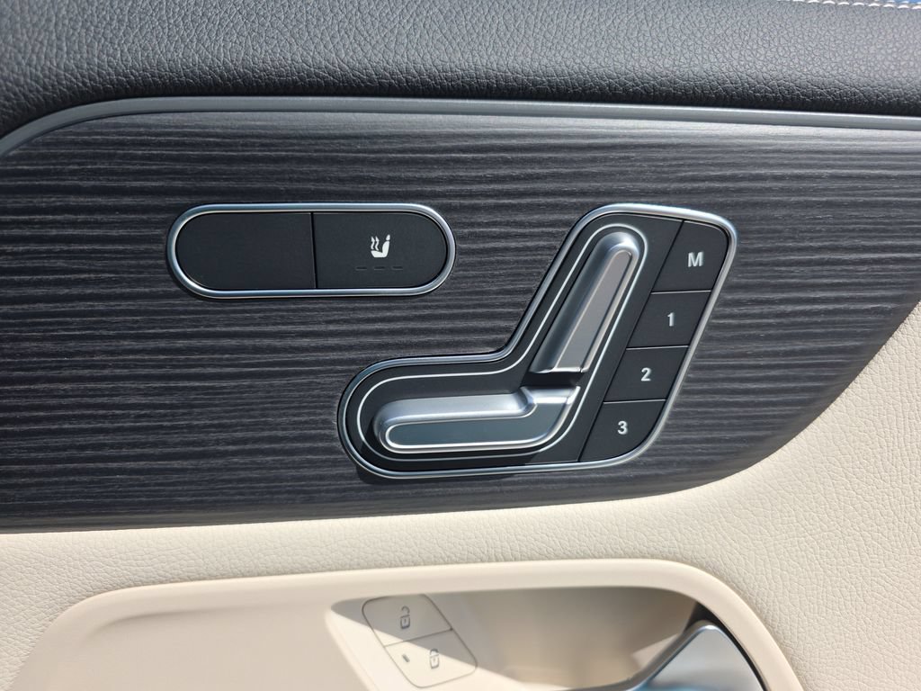 New 2026 Mercedes-Benz GLA 250 4MATIC image 17