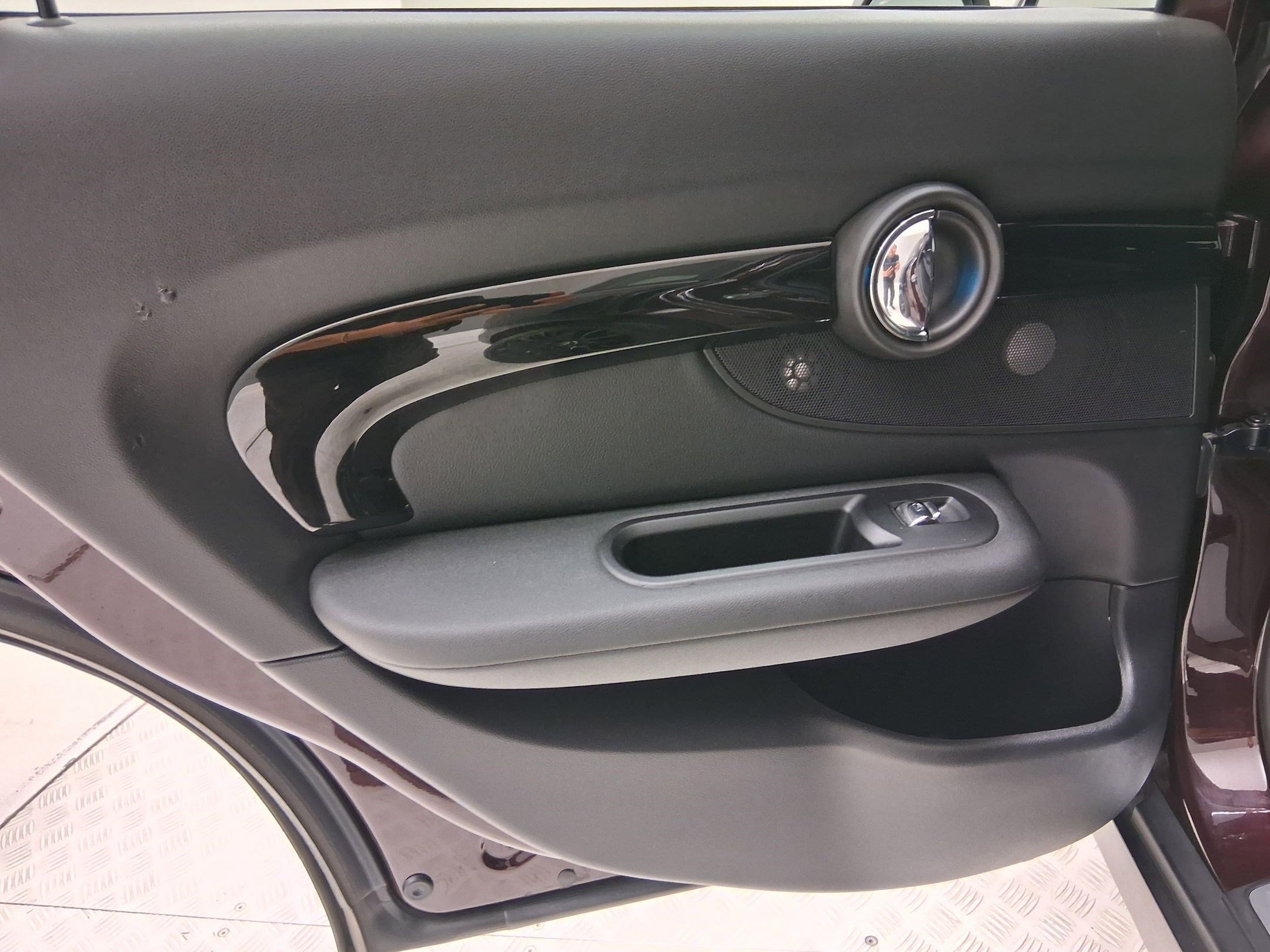 Used 2019 MINI Cooper Clubman S w/ Premium Package FWD image 31