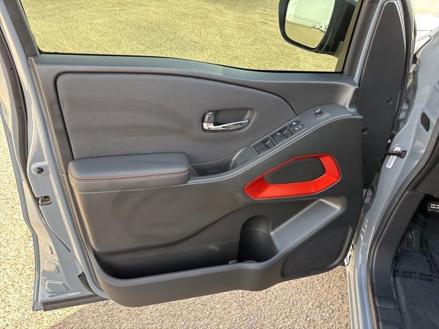 Certified 2024 Nissan Frontier Pro-X w/ Technology Package image 12