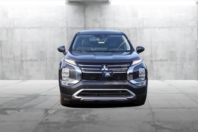 Used 2025 Mitsubishi Outlander SEL AWD/4WD image 4