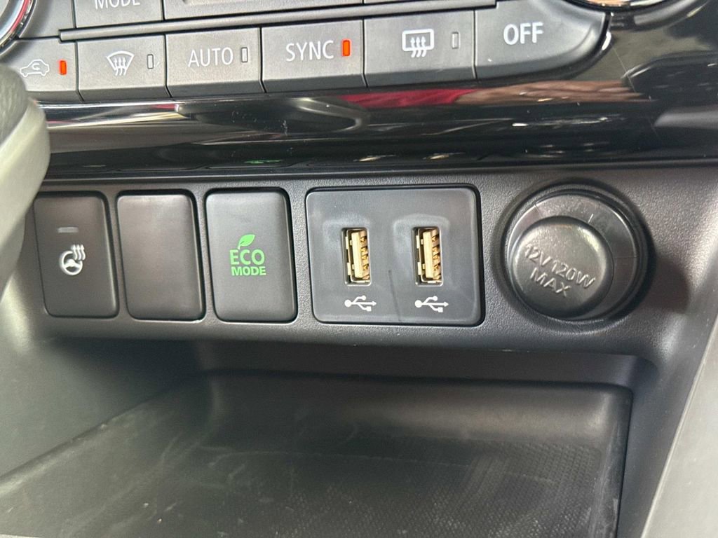 Used 2025 Mitsubishi Eclipse Cross SEL image 30