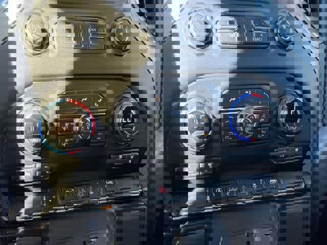 Used 2021 Chevrolet Silverado 1500 LT w/ Bed Protection Package image 25