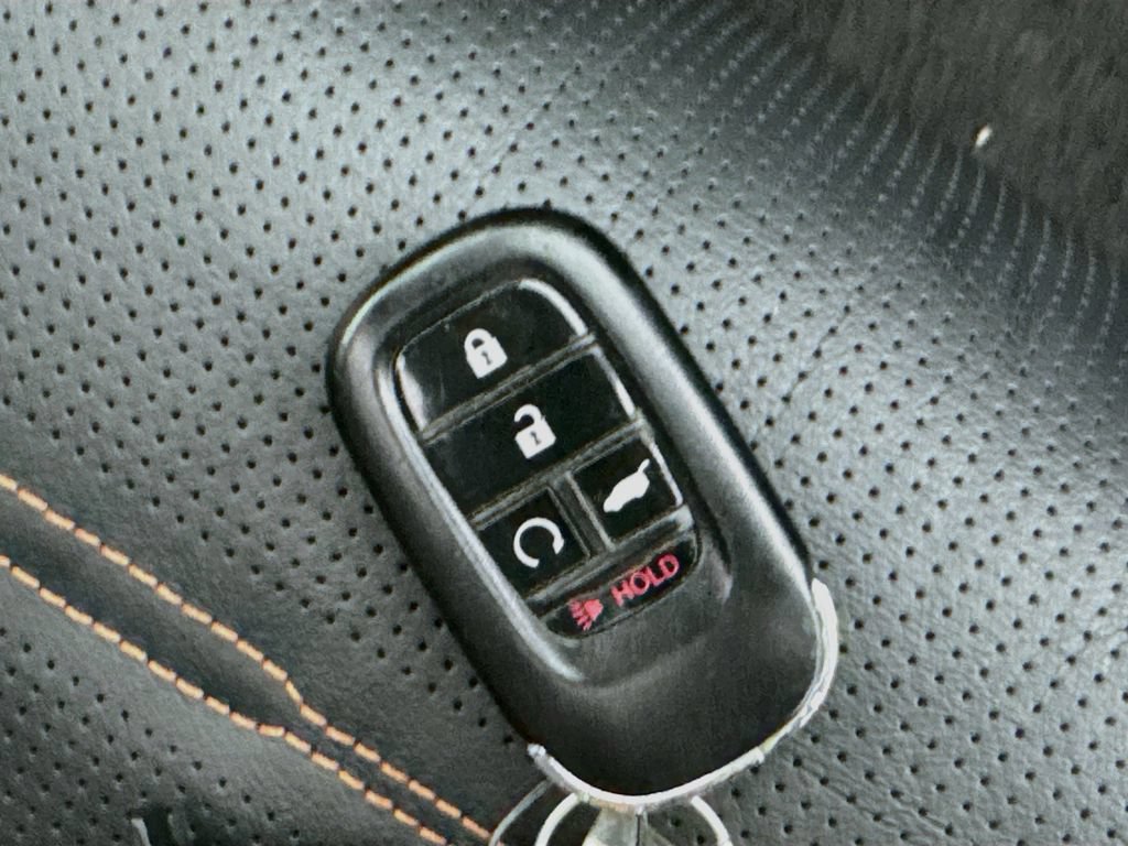 Used 2025 Honda CR-V Sport Touring image 40