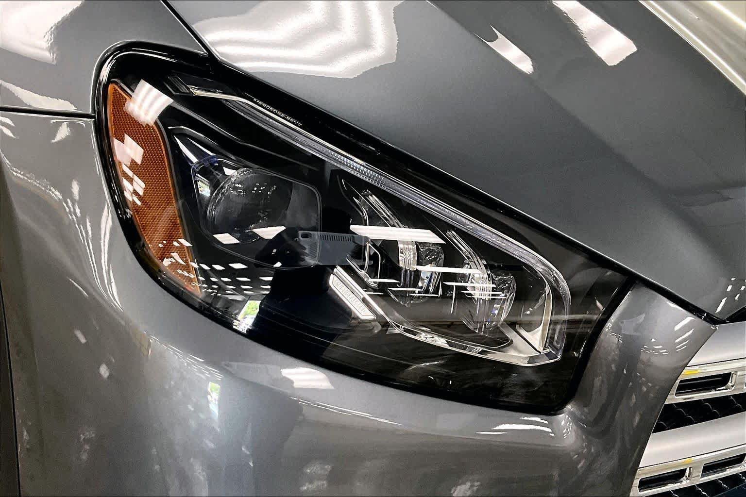 Used 2023 Mercedes-Benz GLS 450 4MATIC image 27
