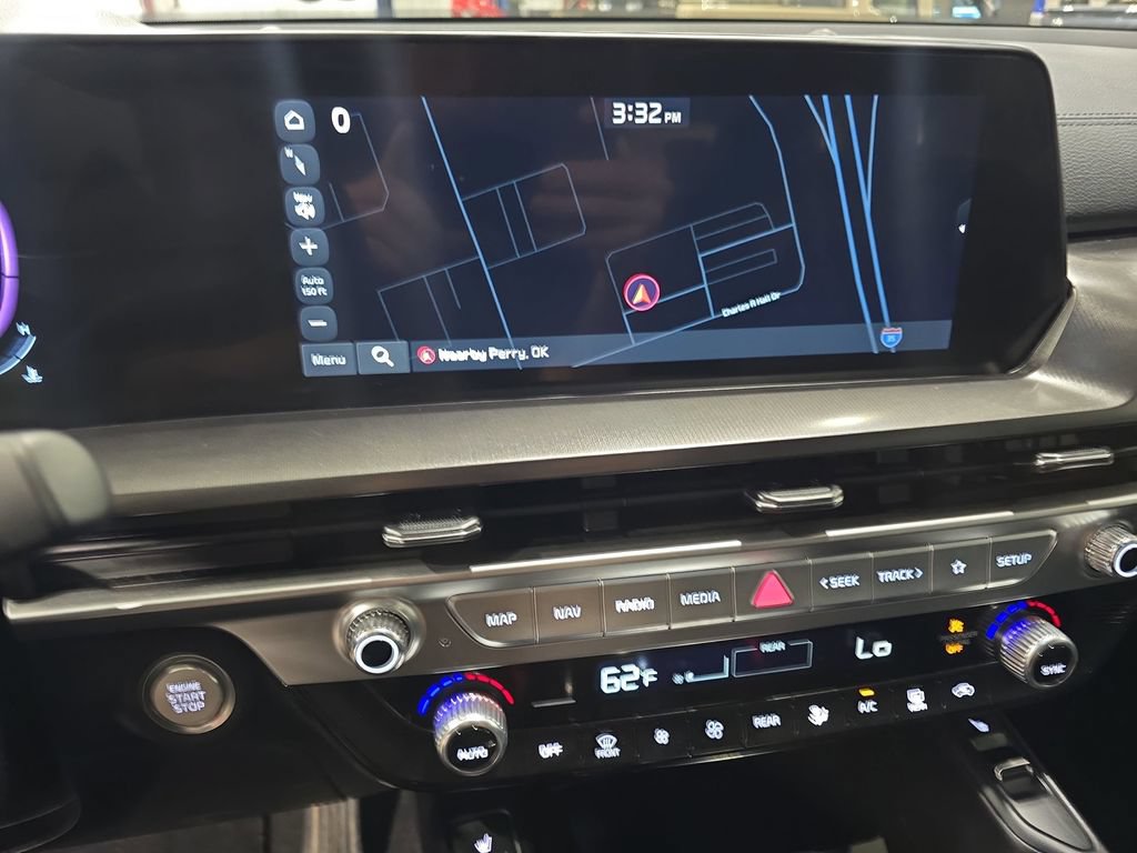 Used 2025 Kia Telluride S AWD/4WD image 22
