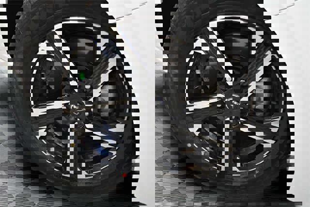 Used 2024 Nissan Sentra SV image 27