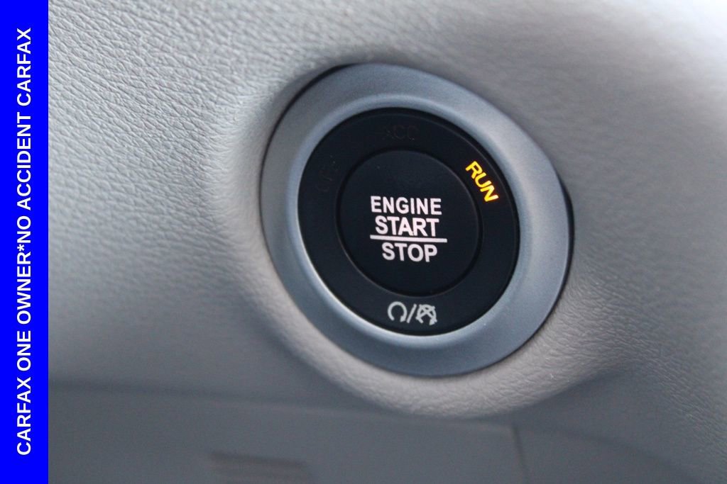 Used 2023 Chrysler Voyager LX image 35