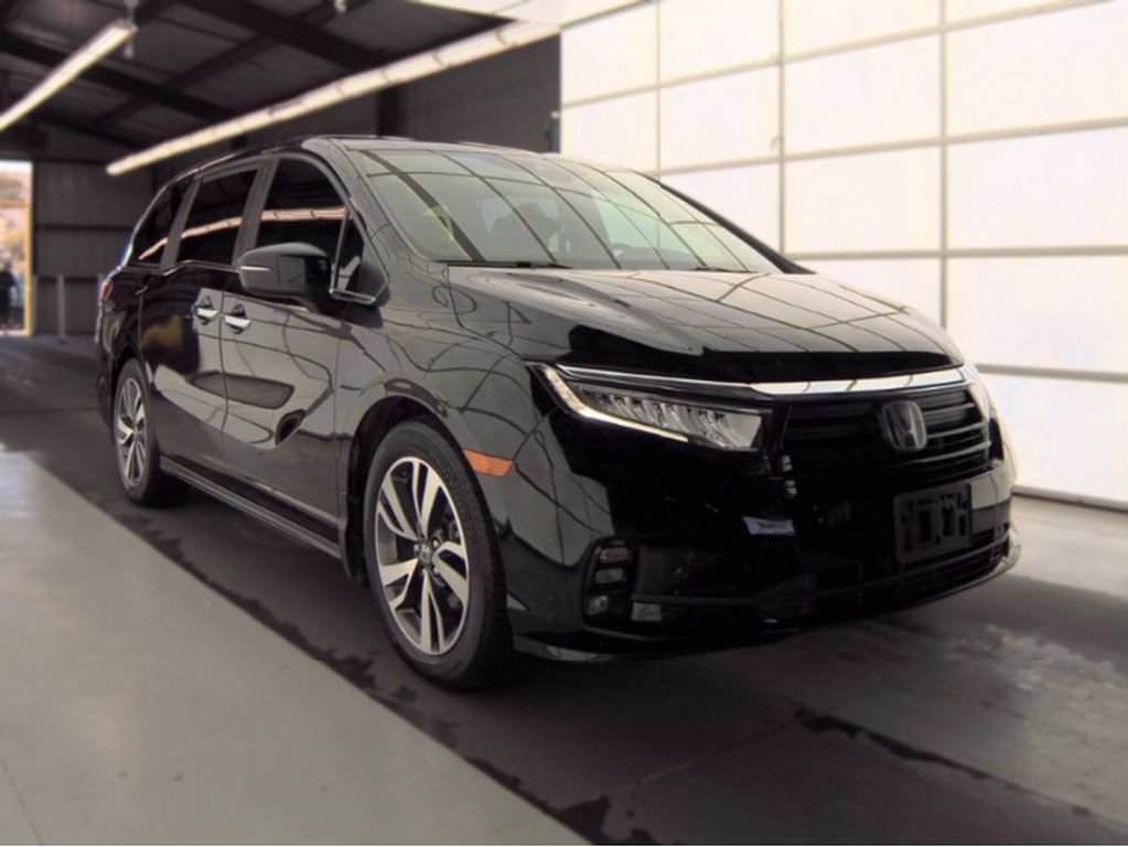 Used 2023 Honda Odyssey Touring image 4