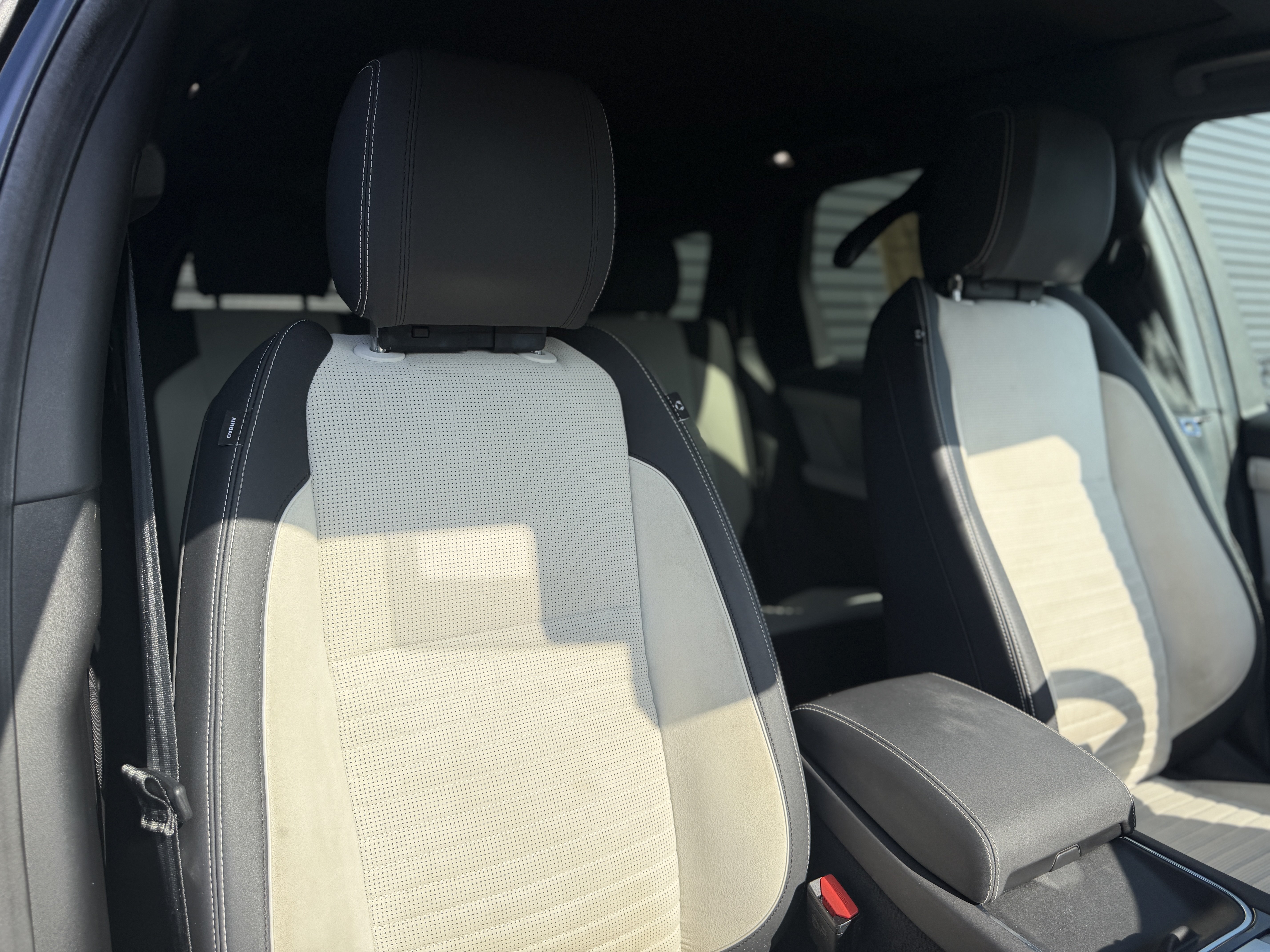 Used 2021 Land Rover Discovery Sport S R-Dynamic AWD/4WD image 21