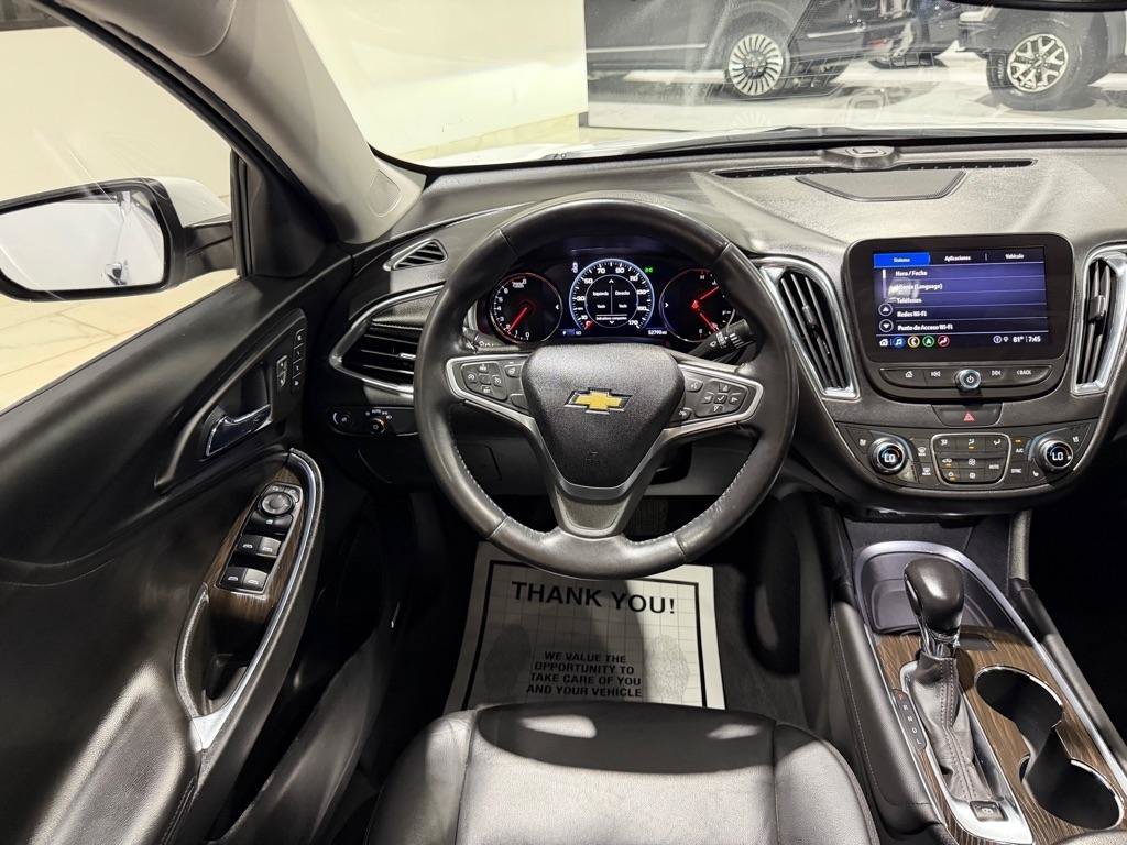 Used 2022 Chevrolet Malibu Premier FWD image 23