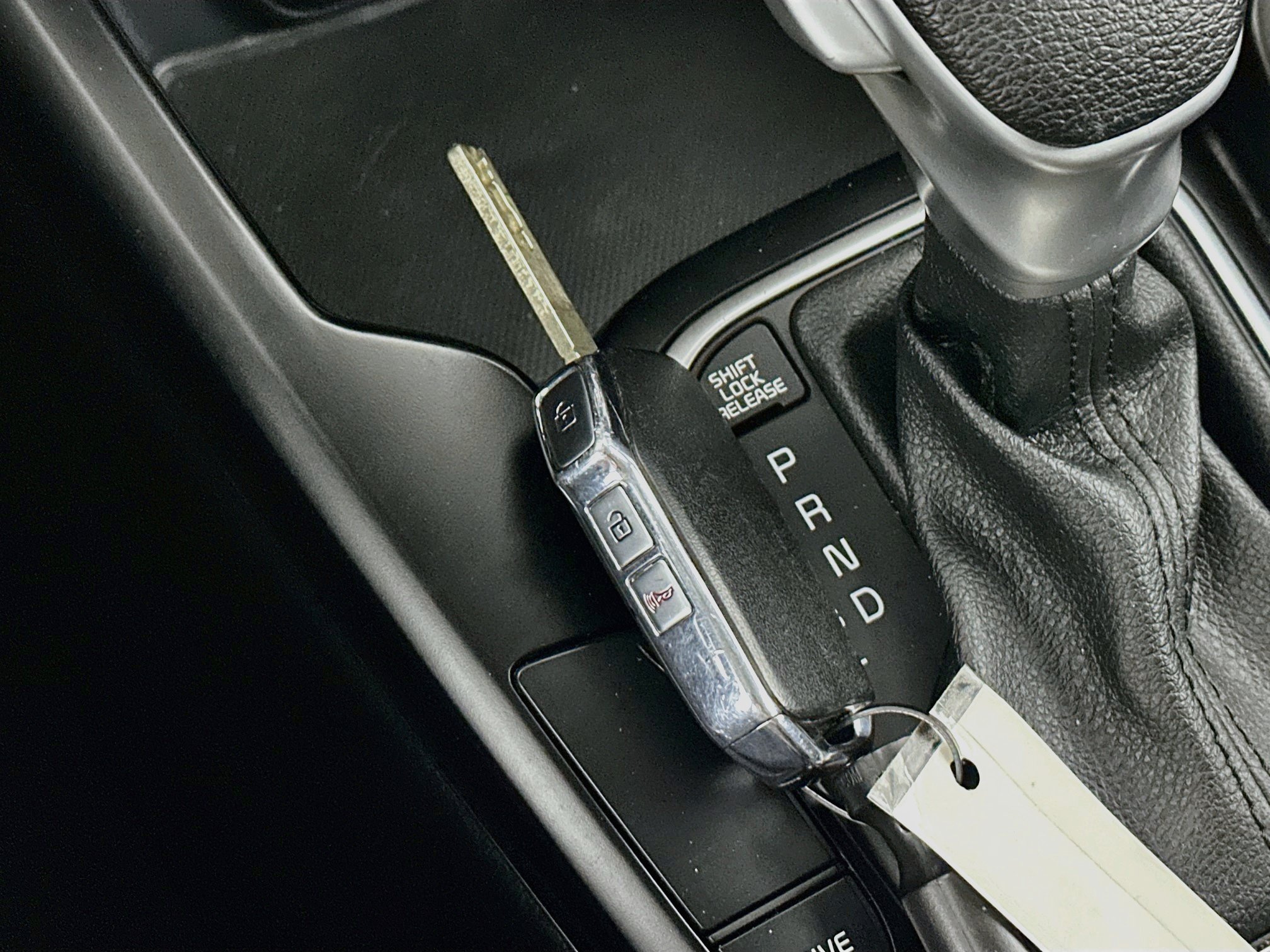 Used 2025 Kia Soul LX w/ LX Technology Package FWD image 25