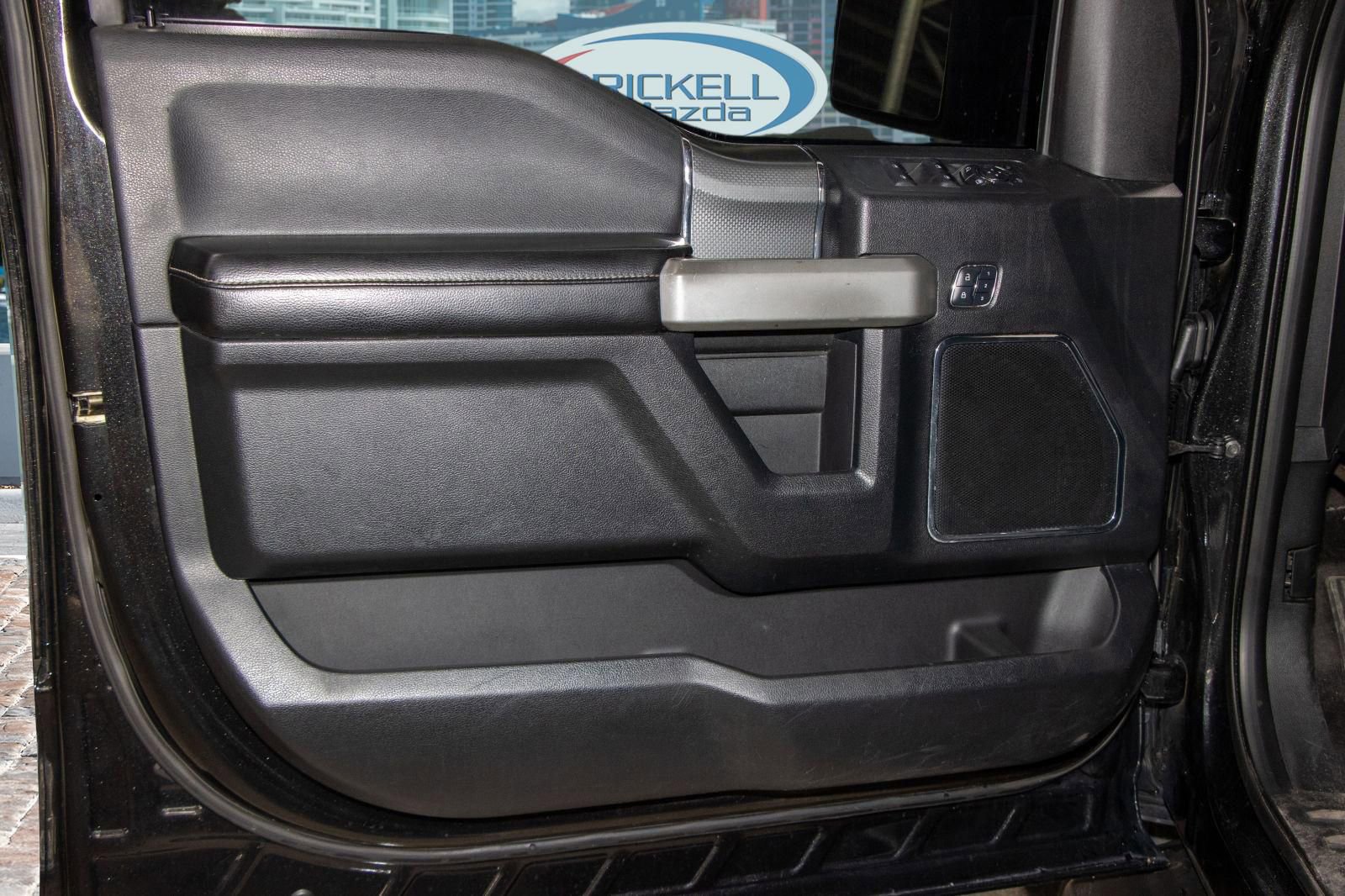 Used 2015 Ford F150 Lariat image 15