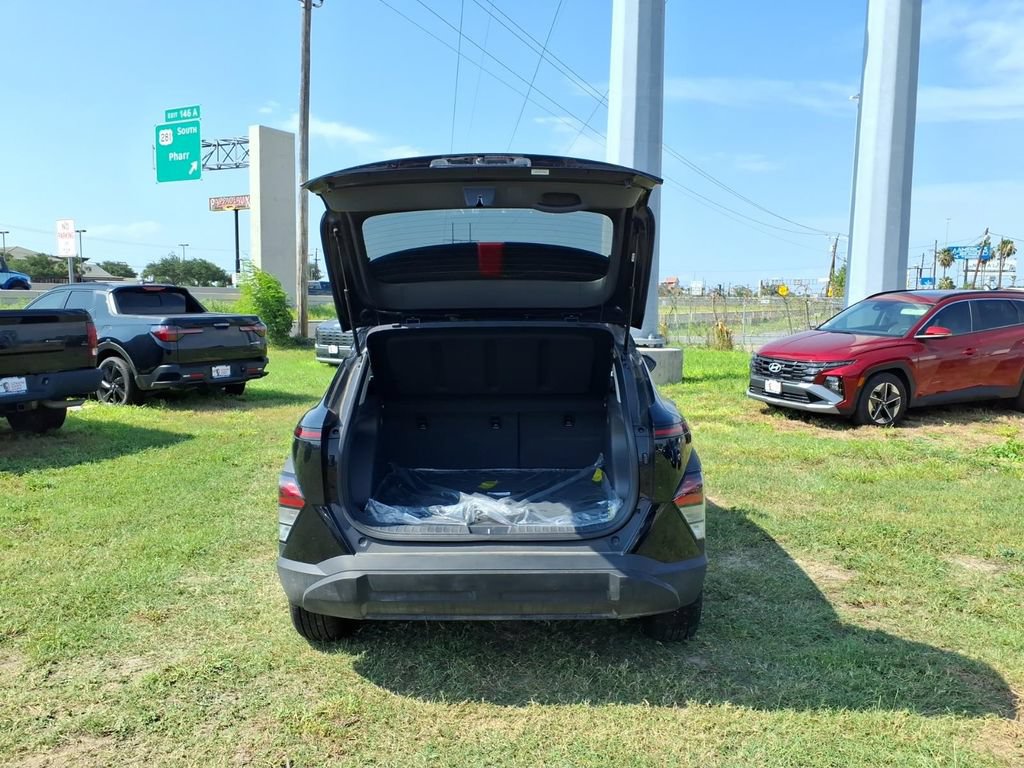Used 2025 Hyundai Kona SEL FWD image 20