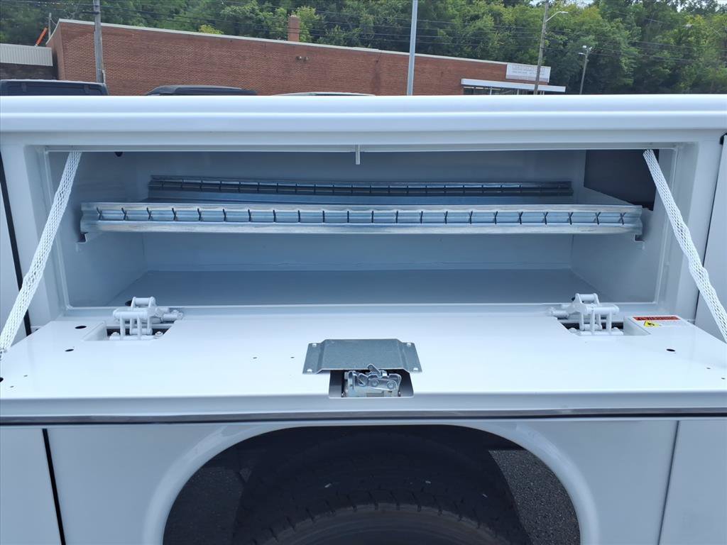 New 2026 RAM 5500 Tradesman w/ Chrome Appearance Group AWD/4WD image 20