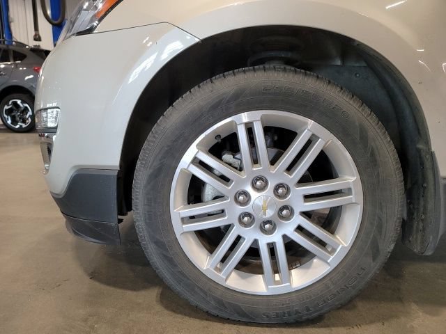 Used 2013 Chevrolet Traverse LT w/ All-Star Edition AWD/4WD image 9