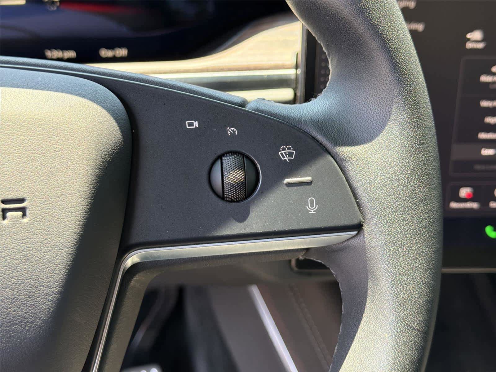 Used 2024 Tesla Model X AWD/4WD image 35