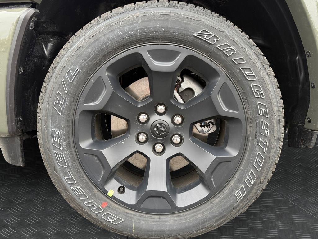 New 2026 RAM 1500 4x4 Crew Cab image 20