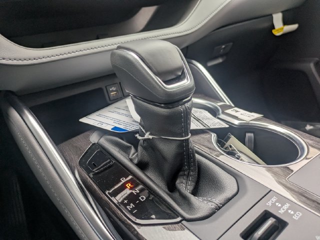 New 2026 Toyota Highlander Limited AWD/4WD image 28