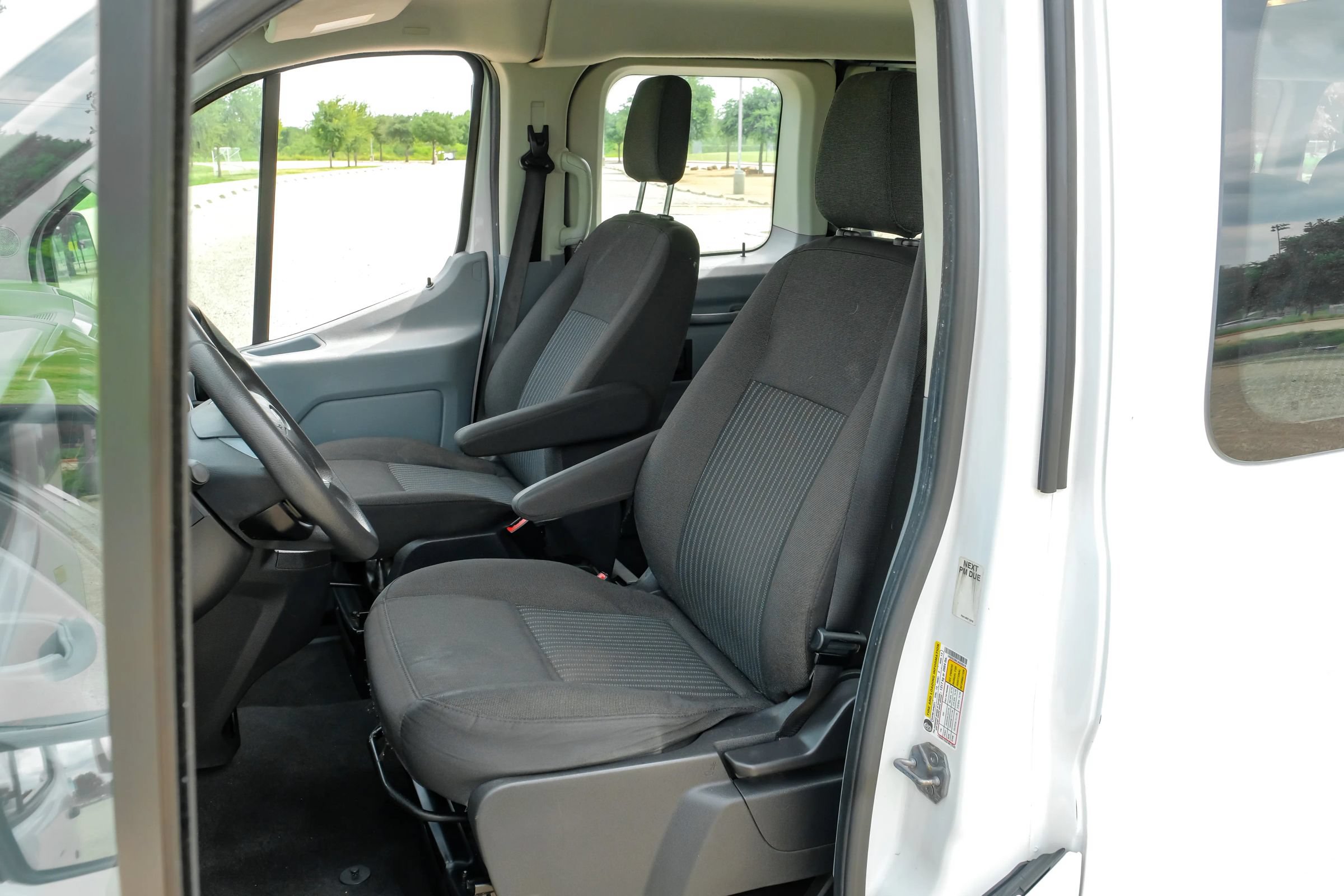 Used 2018 Ford Transit 350 XLT RWD image 28