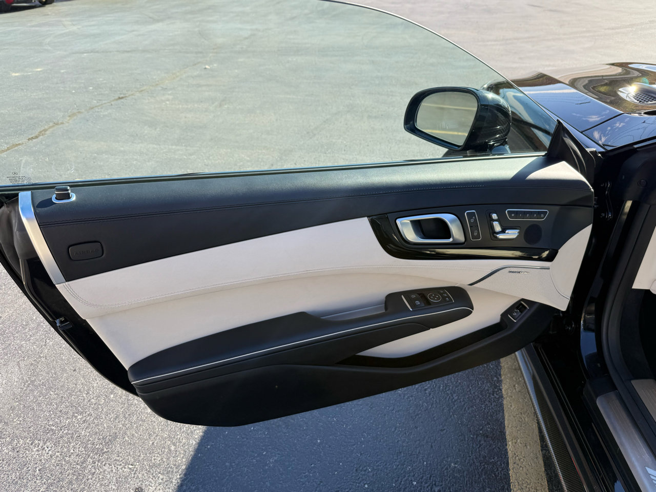 Used 2017 Mercedes-Benz SL 63 AMG AMG SL 63 Roadster image 16