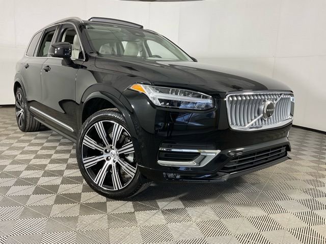 Certified 2023 Volvo XC90 B6 Ultimate w/ Protection Package Premier image 40