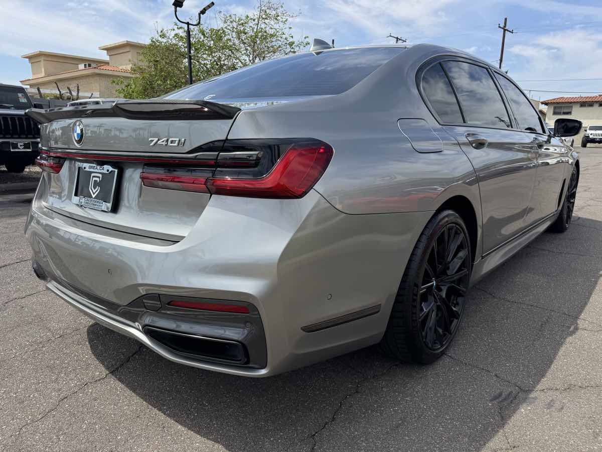 Used 2021 BMW 740i w/ M Sport Package image 8