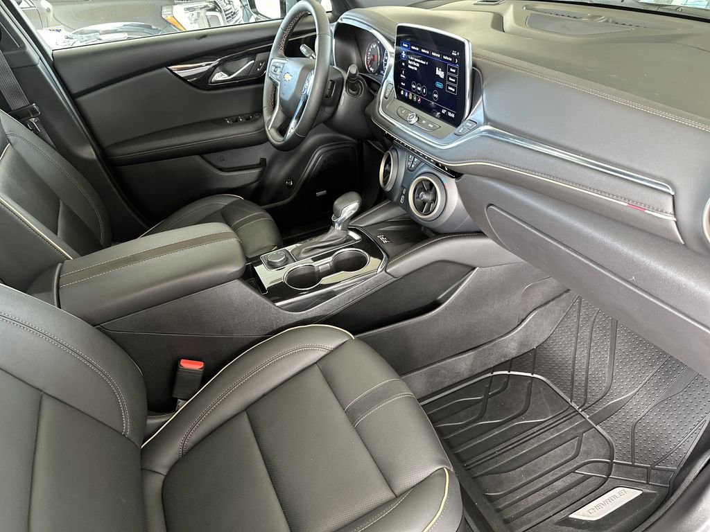 Certified 2025 Chevrolet Blazer Premier w/ LPO, Floor Liner Package image 41