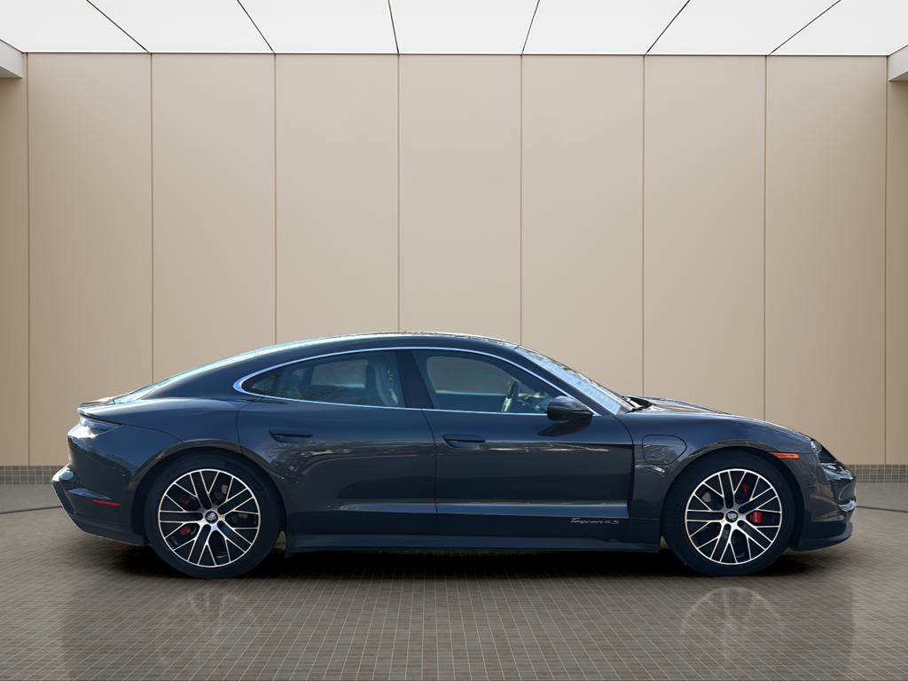 Used 2021 Porsche Taycan 4S image 6