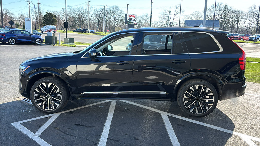 New 2026 Volvo XC90 B6 Ultra w/ Protection Package AWD/4WD image 3