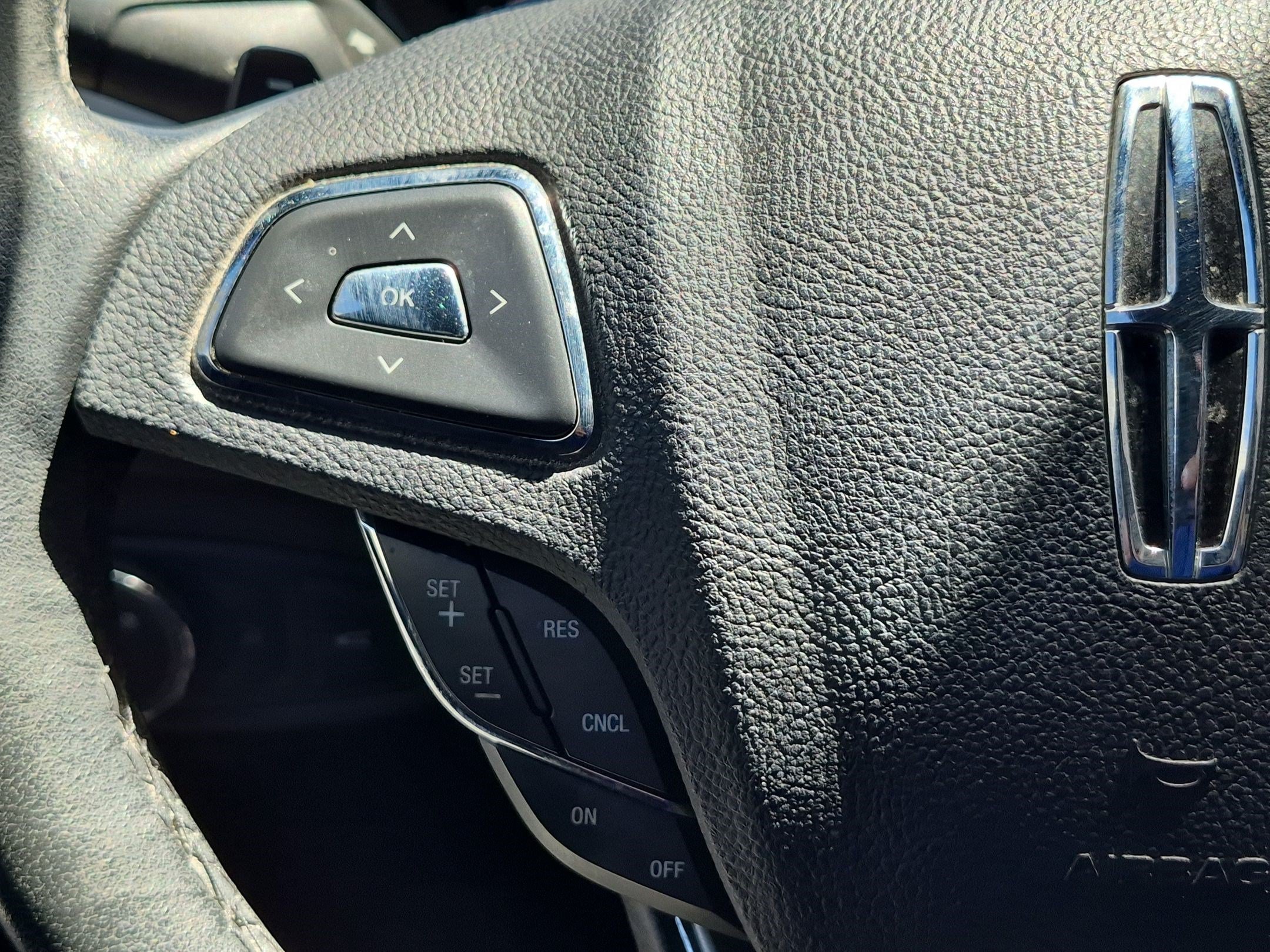 Used 2017 Lincoln MKC Premiere FWD image 16