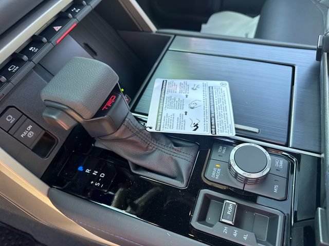 New 2026 Toyota Tundra Platinum w/ TRD Off-Road Package AWD/4WD image 17