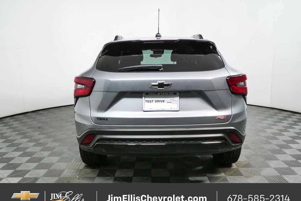 Certified 2026 Chevrolet Trax RS w/ Driver Confidence Package FWD image 22
