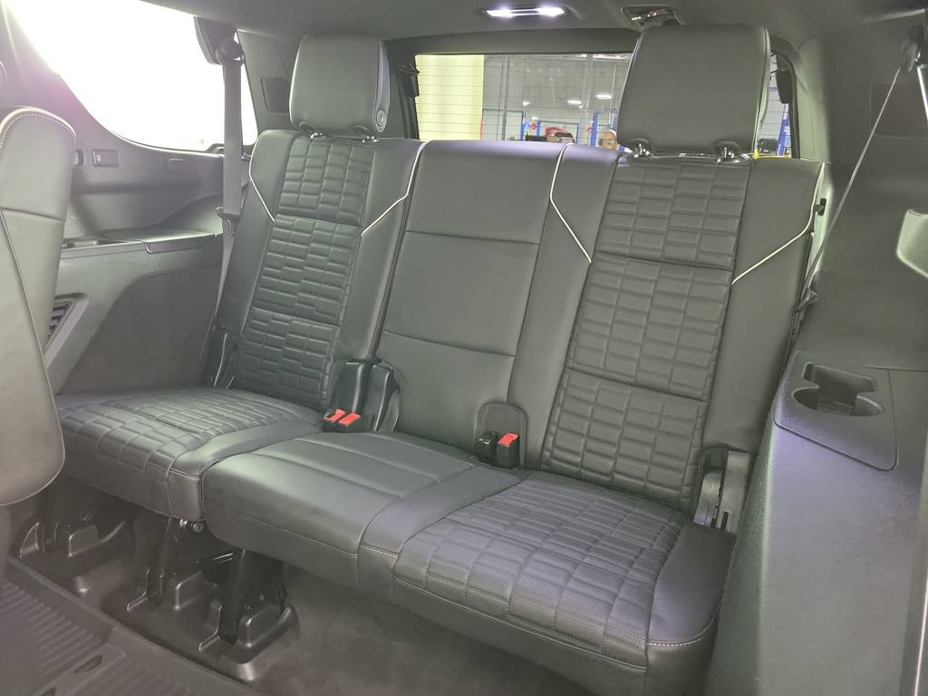 Used 2023 Cadillac Escalade Premium Luxury Platinum w/ LPO, Floor Liner Package AWD/4WD image 11