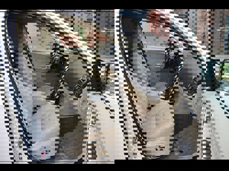 Used 2014 Volvo XC60 T6 image 30