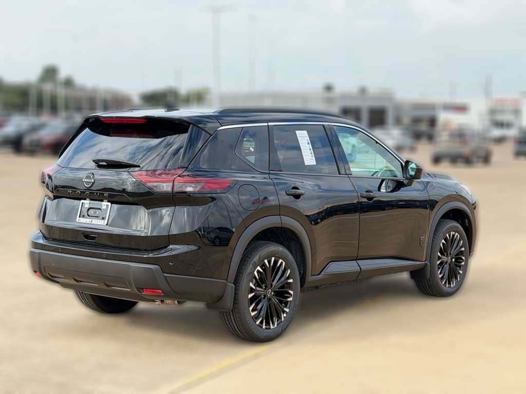 New 2026 Nissan Rogue Dark Armor FWD image 5