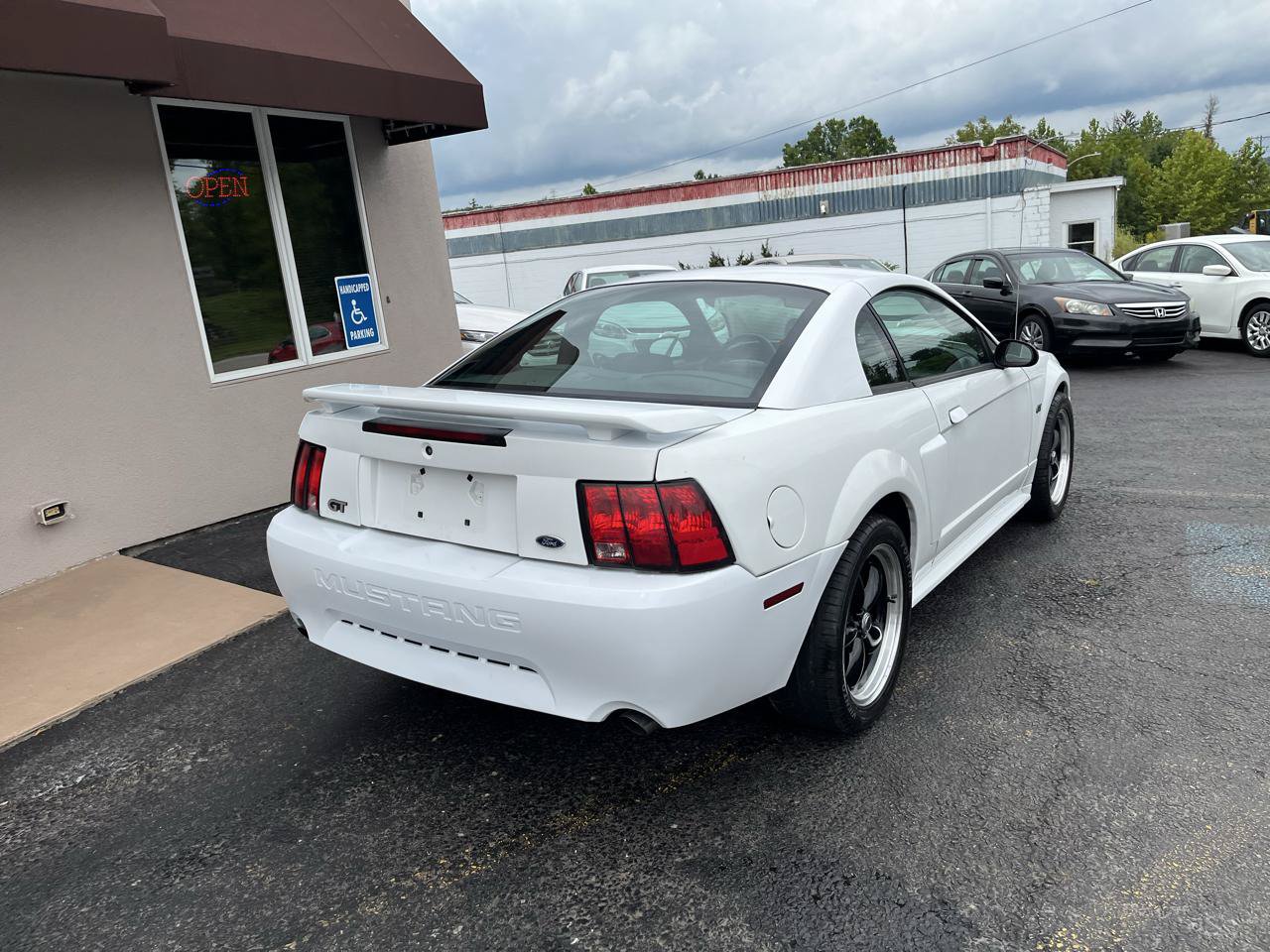 Used 2003 Ford Mustang GT RWD image 5