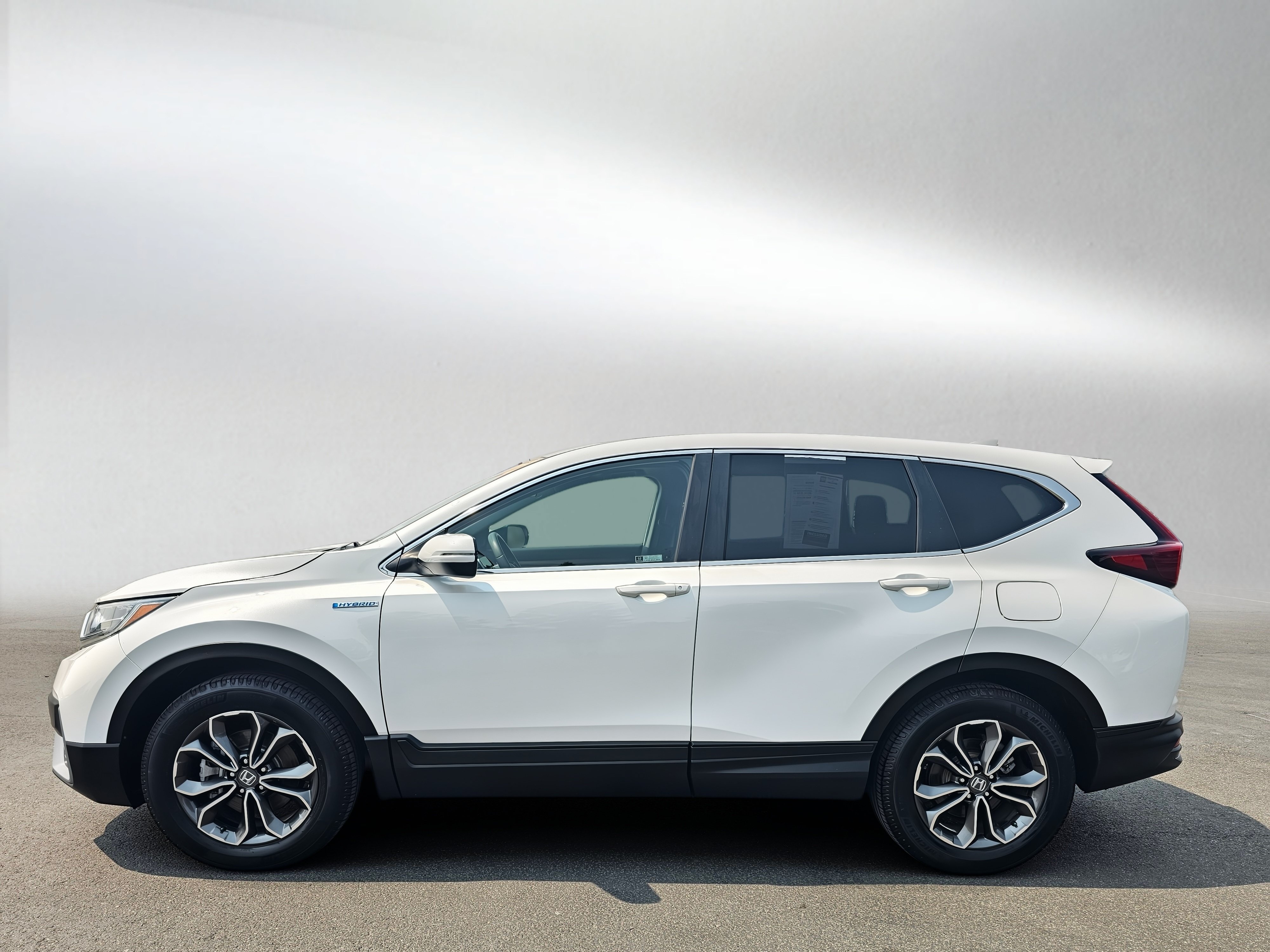 Used 2021 Honda CR-V EX image 2