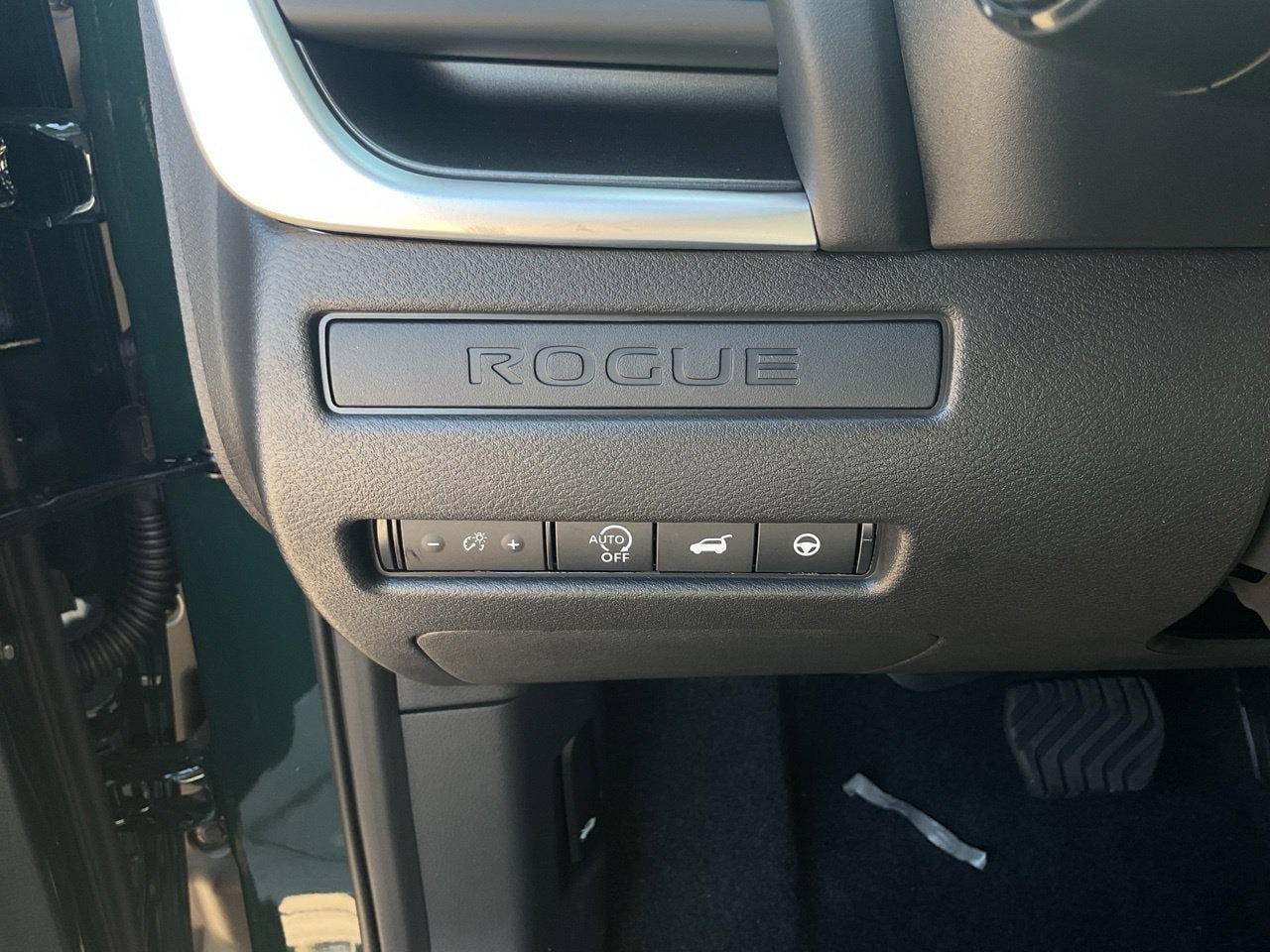 New 2027 Nissan Rogue Dark Armor AWD/4WD image 22