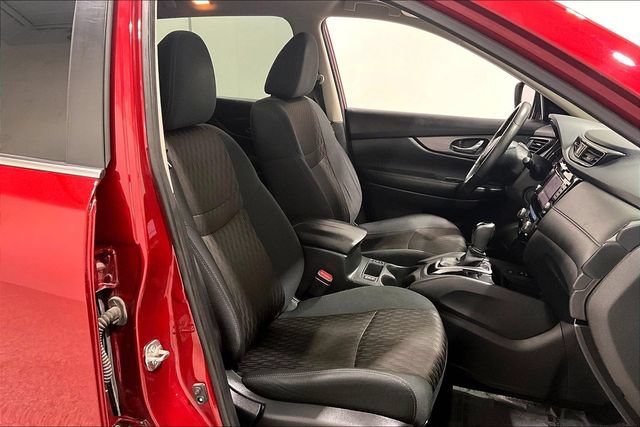 Used 2019 Nissan Rogue SV AWD/4WD image 36