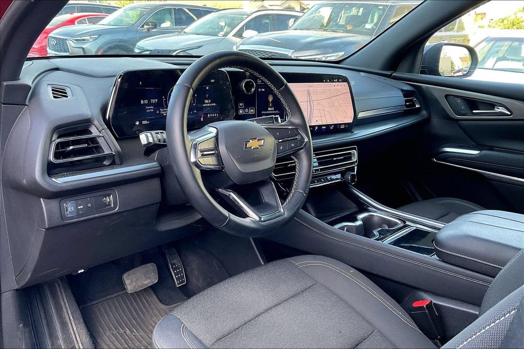 Used 2024 Chevrolet Traverse LT FWD image 14