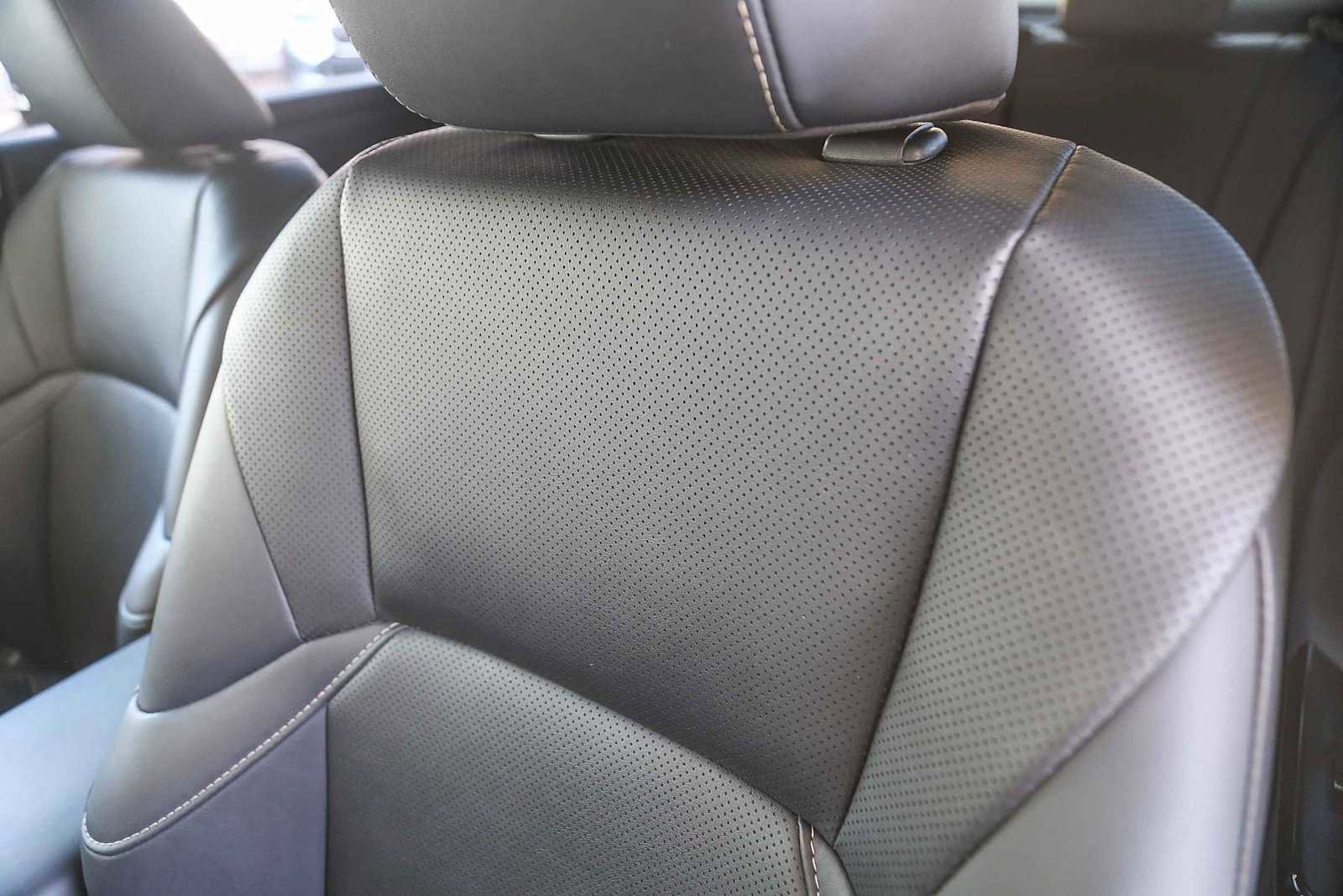 Used 2024 Lexus ES 300h w/ Premium Package image 22