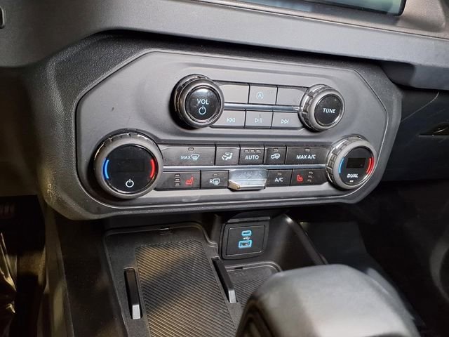 Certified 2025 Ford Bronco Big Bend image 9