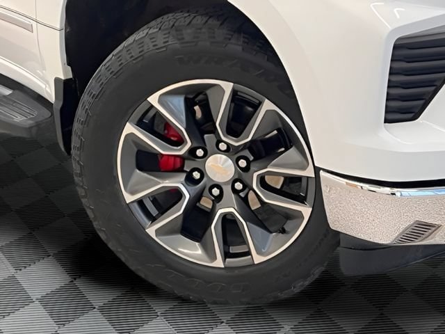 Certified 2023 Chevrolet Silverado 1500 LT AWD/4WD image 25