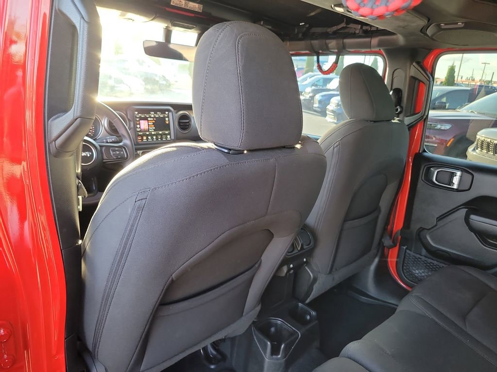 Used 2023 Jeep Wrangler Sport S image 9